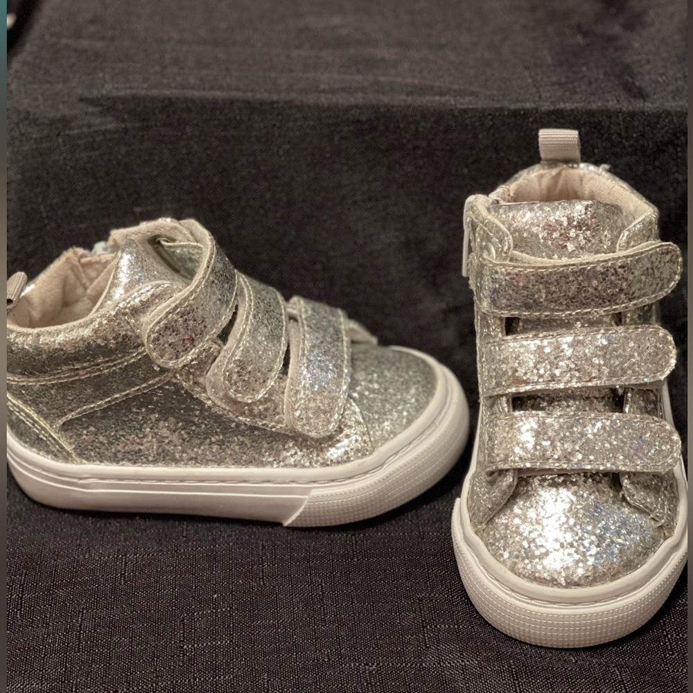 Baby Gap Hi-Top Silver Glitter Sneakers - Size 6